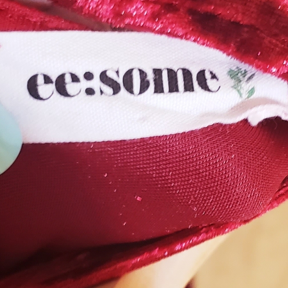 ee:some red velvet dress - size small - Picture 6 of 7